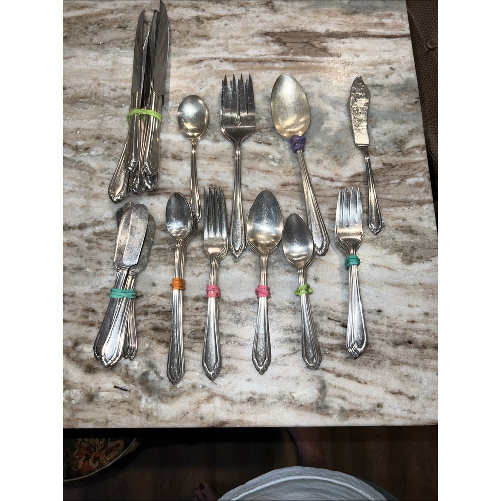 vintage wm rogers and son silverware set